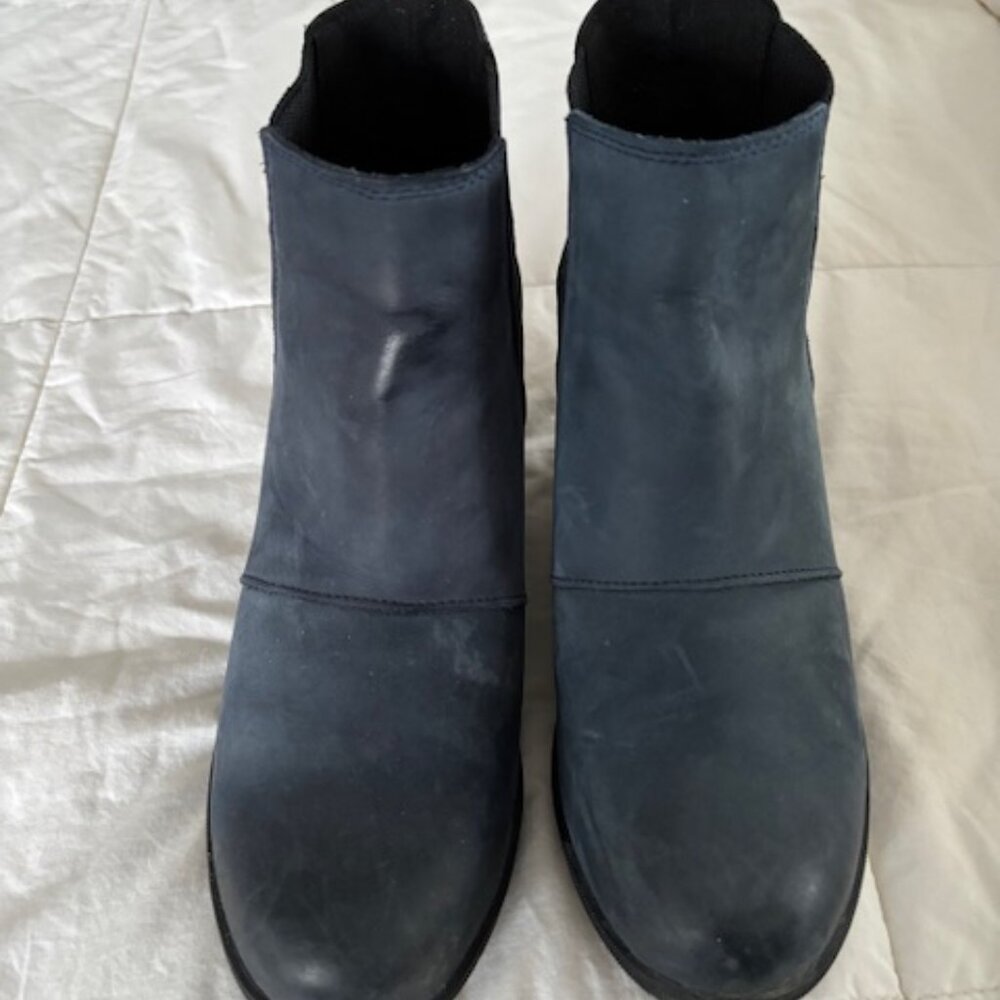 Sorel Joan of Arctic Wedge II ankle boots - blue/black leather, size 9